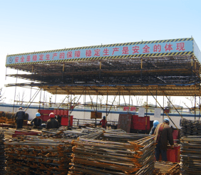 工地财产安全-钢筋钢管材料到处堆放，管理难度大