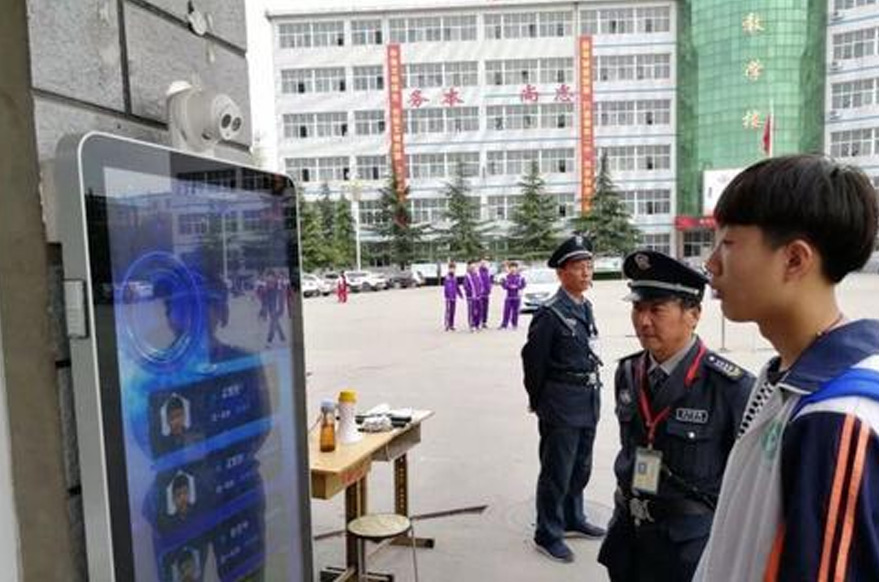 “刷脸”签到考勤,校园人脸识别考勤怎么应用?刷脸打卡机怎么查考勤_深圳捷易科技