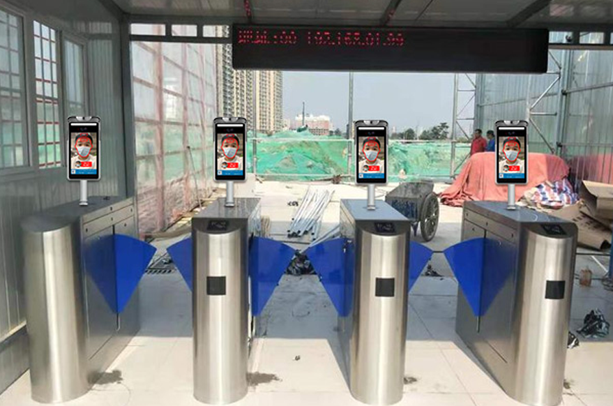 建筑工地人脸识别门禁测温系统如何实现智能化疫情防控?_深圳捷易