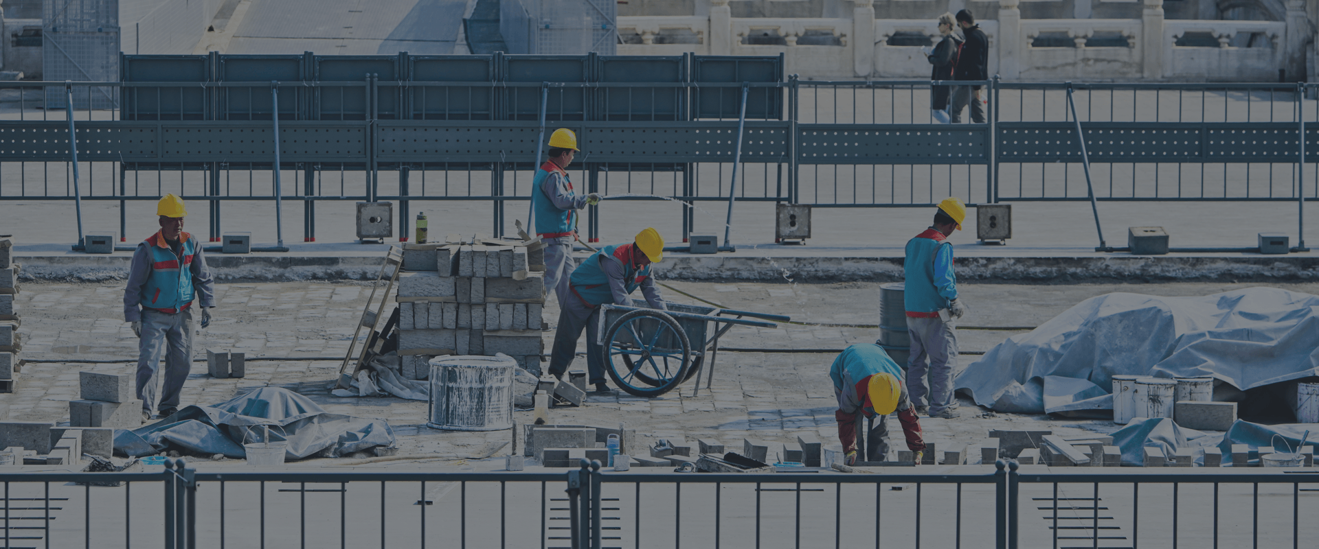 捷易科技结合一系列软硬件解决方案,轻松实现工人实名认证、人脸考勤、人员管理、等业务需求,解决传统工地长期以来的管理乱象。